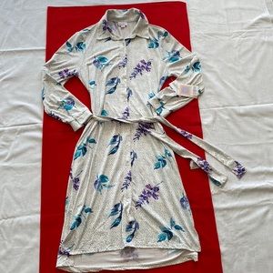 NWT LuLaroe Ellie shirt dress. Small